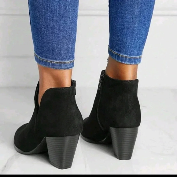 Side Zip Chunky Heeled Faux Suede Booties, Black Elegant - Picture 2 of 4
